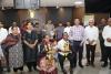 పదవి విరమణ పొందిన ఉద్యోగులను సన్మానించిన జిల్లా కలెక్టర్ దివాకర టిఎస్.