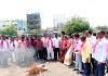 బండి సంజయ్ రాజీనామా చేయాలంటూ హుజురాబాద్‌లో టీఆర్ఎస్ నాయకుల ఆందోళన.