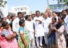 అగ్నిప్రమాద బాధితురాలు రాధమ్మను పరామర్శించిన ఎమ్మెల్యే తూడి మేఘారెడ్డి.