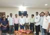 రైల్వే బోర్డు సభ్యుల కు వినతి పత్రం సమర్పించిన రైల్వే జేఏసీ .
