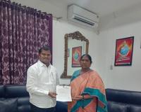 పంచాయతీరాజ్ ఉపవిభాగ కార్యాలయాన్ని ములకలపల్లికి మార్చాలి.