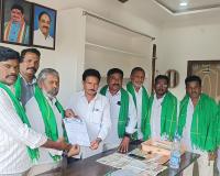 ధాన్యం కొనుగోలు వేగవంతం చేయాలని రైతు సంఘాల డిమాండ్