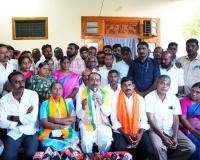 రైతుల సమస్యలను పట్టించుకోని ప్రభుత్వం 