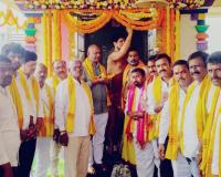 విగ్రహ ప్రతిష్ఠ కార్యక్రమంలో పాల్గొన్న డీసీసీ అధ్యక్షుడు వజ్రేష్ యాదవ్