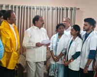 కొత్తగూడెం మెడికల్ కళాశాల సమస్యలపై తుమ్మలతో భేటీ.!
