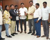  జర్నలిస్టుల సమస్యలను వెంటనే పరిష్కరించాలి  