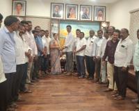 పసుపులేటి శ్రీలత దంపతులు కాంగ్రెస్ లోకి చేరిక