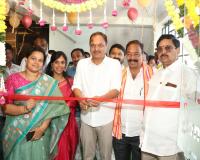 సంప్రీతి తెలుగు కిచెన్ ఫ్యామిలీ రెస్టారెంట్‌ను  ప్రారంభోత్సవం చేసిన ఎమ్మెల్యే బండారి 