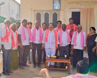 కొత్తూరులో బీఆర్ఎస్ ప్రచార జోష్.!