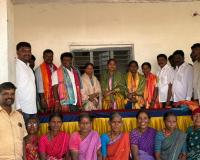 నూతనంగా ఎన్నికైన ప్రజా ప్రతినిధులను ముదిరాజ్ యువకులు ఘన సన్మానం