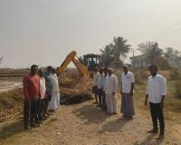 మణిగిళ్ల గ్రామంలో పోచమ్మ గుడి బాట రోడ్డు పనులకు శ్రీకారం