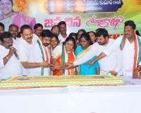 సత్తుపల్లిలో ఘనంగా మట్టా దయానంద్ పుట్టినరోజు వేడుకలు.