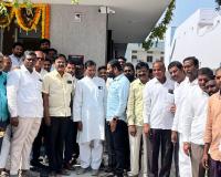 వనపర్తిలో శ్రీనివాస థియేటర్‌ను ప్రారంభించిన జిల్లెల చిన్నారెడ్డి