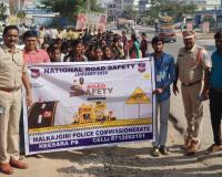 రోడ్డు భద్రతపై కీసర పోలీసుల అవగాహన కార్యక్రమం