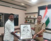 కళతో పోలీస్ శాఖకు గుర్తింపు తీసుకొస్తున్న కానిస్టేబుల్ విక్రమ్..