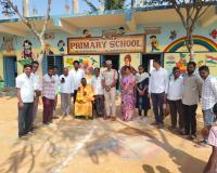 పెద్దమందడి ప్రాథమిక పాఠశాలకు నిఘా కెమెరాల బహుకరణ