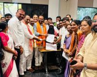 మైనార్టీ మహిళలకు ఉచిత కుట్టు మిషన్ల పంపిణీ