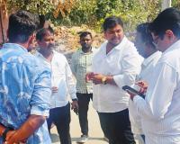 మల్లాపూర్ డివిజన్ సమస్యలపై అధికారులతో గ్రేటర్ కాంగ్రెస్ నేతల భేటీ