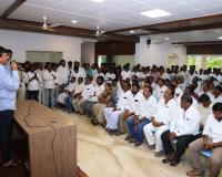 జనం మెచ్చిన వారికే టికెట్లు.