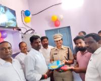 జిల్లా ఎస్పీని మర్యాదపూర్వకంగా కలిసిన వెల్టూర్ గ్రామ నాయకులు