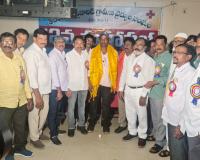 గ్రామీణ వైద్యుల శిక్షణను తిరిగి ప్రారంభించాలి