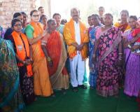 ఎల్లంపేట్ మున్సిపాలిటీలో ఎంపీ ఈటల రాజేందర్ ఎన్నికల ప్రచారం