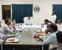 సమ్మెకు దూరంగా ఉండాలి.!