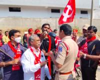 సమ్మెతో స్తంభించిన చర్లపల్లి పారిశ్రామికవాడ