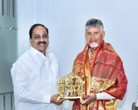ఏపీ సీఎం చంద్రబాబుతో మంత్రి తుమ్మల భేటీ