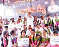 బీసీల హక్కుల కోసం ఐక్య పోరాటమే మార్గం ఈటల రాజేందర్