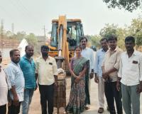 ఎస్సీ కాలనీలో నూతన త్రాగు నీటి పైప్‌లైన్ పనులకు శ్రీకారం