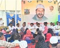 నాగారంలో ముస్లిం సోదర సోదరీమణులకు రంజాన్ తోఫాల పంపిణీ