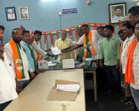 హామీలు ఇచ్చి ప్రజలను మోసం చేసిన కాంగ్రెస్ ప్రభుత్వం