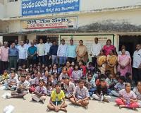 ప్రభుత్వ పాఠశాలలో సేవా కార్యక్రమాలతో కాష్యపి రెడ్డి జన్మదిన వేడుకలు