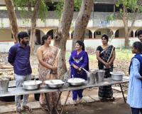 జేవీఆర్ కళాశాలలో మధ్యాహ్న భోజన పథకం పరిశీలన.