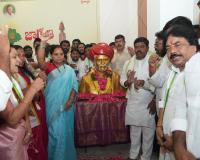 పూలే మళ్లీ పుట్టాడా అనే స్థాయిలో  బీసీల కోసం జాగృతి ఉద్యమం