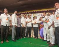 ఉపాధ్యాయుడు సురభి శ్రీనివాసులు సన్మానం .