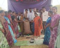 రైతుల కోసం ఐకేపి ధాన్యం కొనుగోలు కేంద్రాల ప్రారంభం