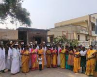 ఎల్లమ్మ తల్లి ఆశీస్సులతో గ్రామంలో పండుగ వాతావరణం