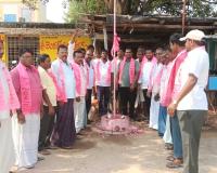 వెల్టూర్ లో బిఆర్ఎస్ ఆవిర్భావ దినోత్సవం వేడుకలు – జెండా ఆవిష్కరణ.