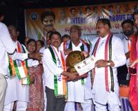 శ్రామిక శక్తి అవార్డు అందుకున్న దయ్యాల దాసు.