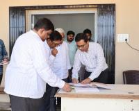 ఈవిఎం గోడౌన్ ను తనిఖీ చేసిన జిల్లా కలెక్టర్ దివాకర టిఎస్.