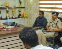 బక్రీద్ పండుగను మత సామరస్యంతో, పరస్పర గౌరవంతో జరుపుకోవాలి.