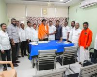 హైకోర్టు తీర్పుతో పదవిలోకి మళ్లీ వచ్చిన నాయకత్వానికి గౌరవాభివందనం.