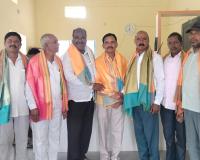 పెద్దమందడి సింగిల్ విండో నూతన సీఈఓ సుధాకర్‌కు ఘన సన్మానం.