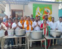 జమ్మికుంటలో మంత్రి పొన్నం ప్రభాకర్ జన్మదిన వేడుకలు ఘనంగా నిర్వహణ.