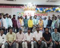జర్నలిస్టులు ప్రజల సమస్యలకు వారధిగా నిలవాలి: ప్రణవ్ బాబు.