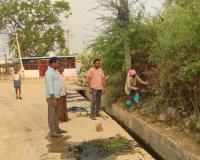 మార్నింగ్ వాక్‌లో వార్డు సమస్యలపై సర్పంచ్ క్షేత్రస్థాయి సందర్శన.
