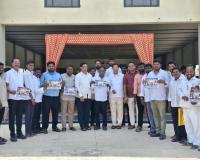 తెలంగాణ ఉద్యమకారుల సమ్మేళన కరపత్రాన్ని విడుదల చేసిన మోత్కుపల్లి .