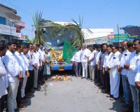 వేలేరు – హైదరాబాద్ ఎక్స్‌ప్రెస్ బస్సు సర్వీస్ ప్రారంభం.